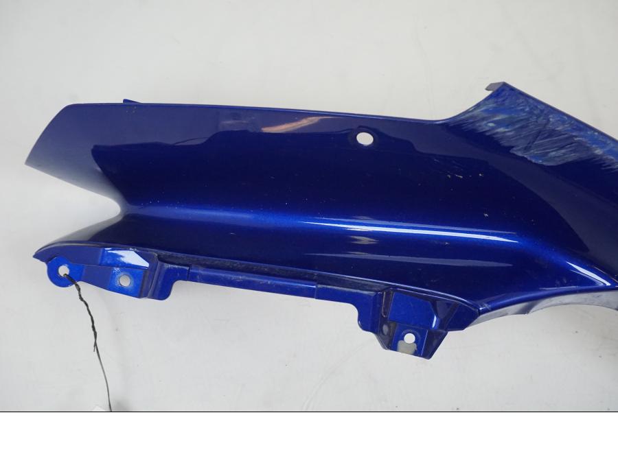 Extrabild1 på Sidkåpa från en Yamaha YZF 1000 R1 -2007 motorcykel.