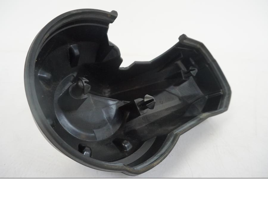 Höger sida på Instrumentkåpa från en Triumph Speed Triple -2009 motorcykel.