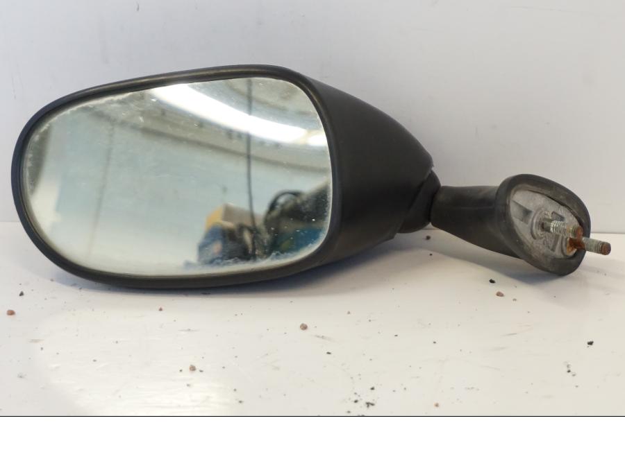 Framsidan på Backspegel från en Yamaha YZF 1000 R -1997 motorcykel.