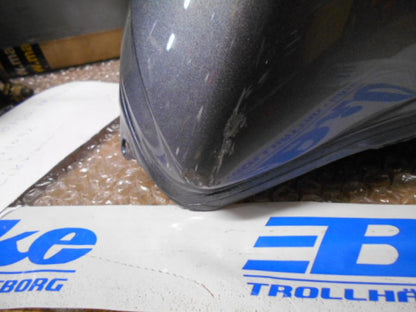 Baksidan på Bensintank från en Yamaha YZF 1000 R1 -2005 motorcykel.