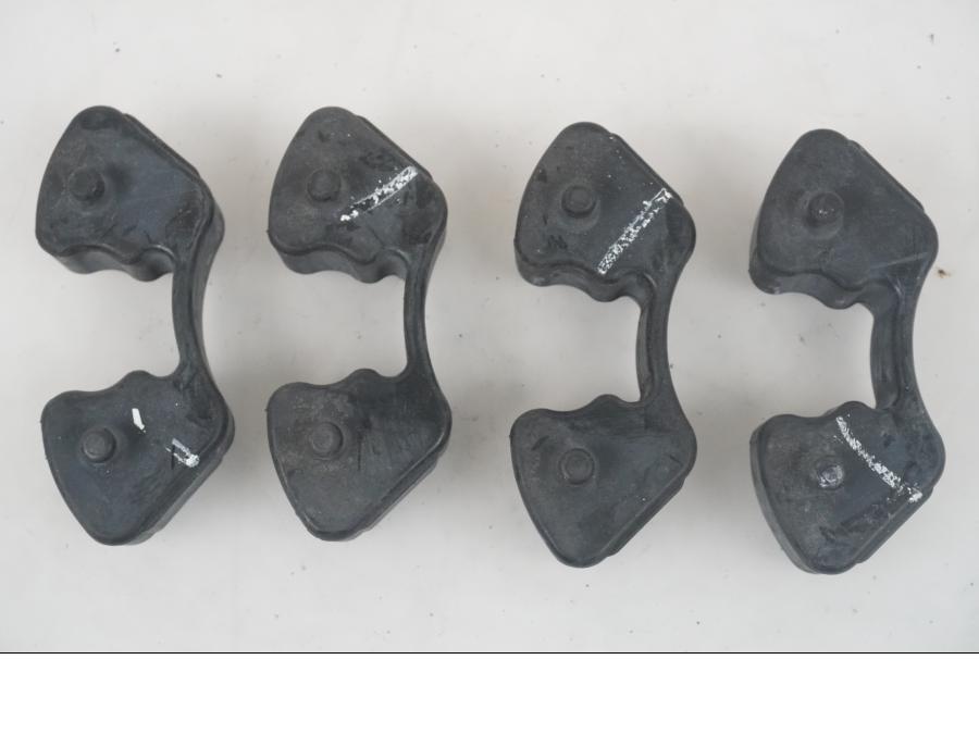 Framsidan på Ryckutjämnare från en Kawasaki ER-6N -2014 motorcykel.