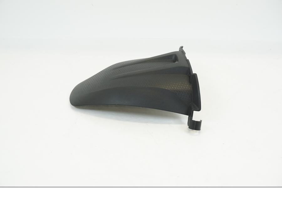 Baksidan på Svingskärm från en BMW S 1000 XR -2019 motorcykel.