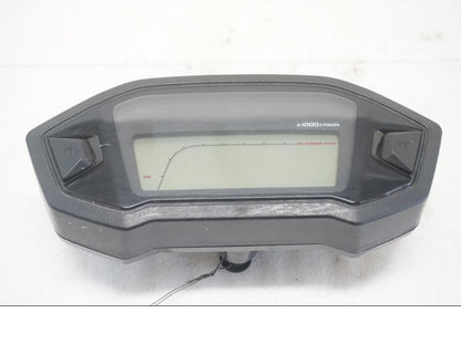 Framsidan på Instrumentpanel från en Honda CBR 500 R -2013 motorcykel.