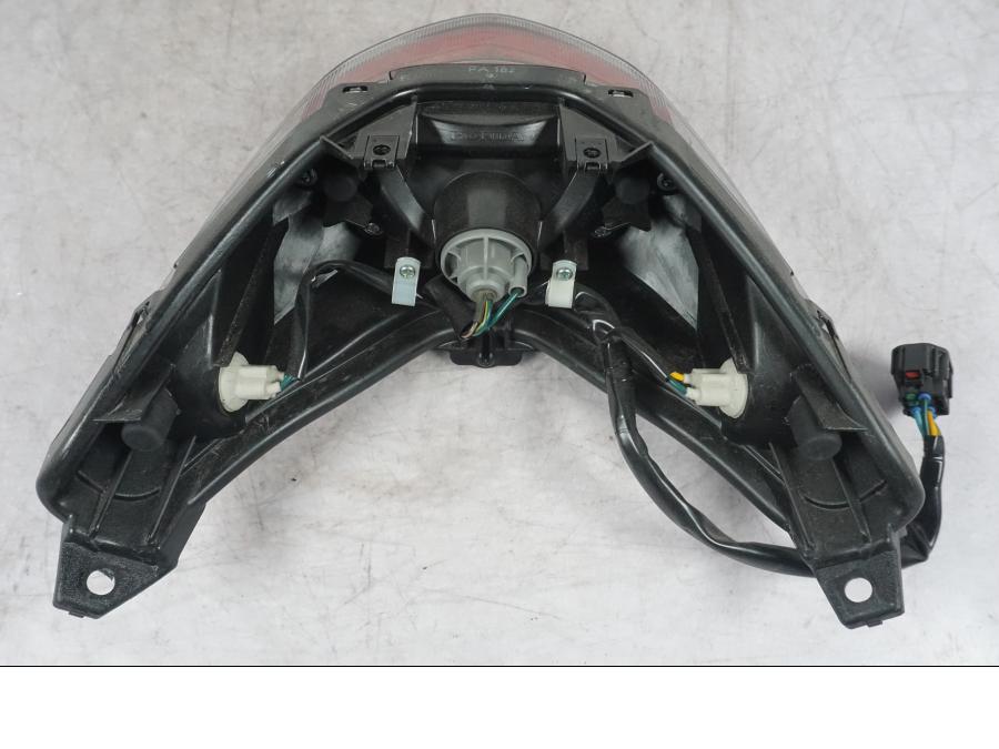 Extrabild2 på Baklampa från en Honda ANC 125 -2022 scooter.