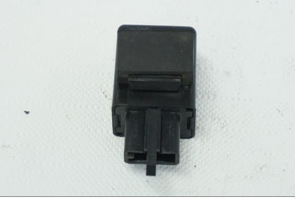 Höger sida på Blinkersrelä från en Yamaha TDM 850 -1998 motorcykel.