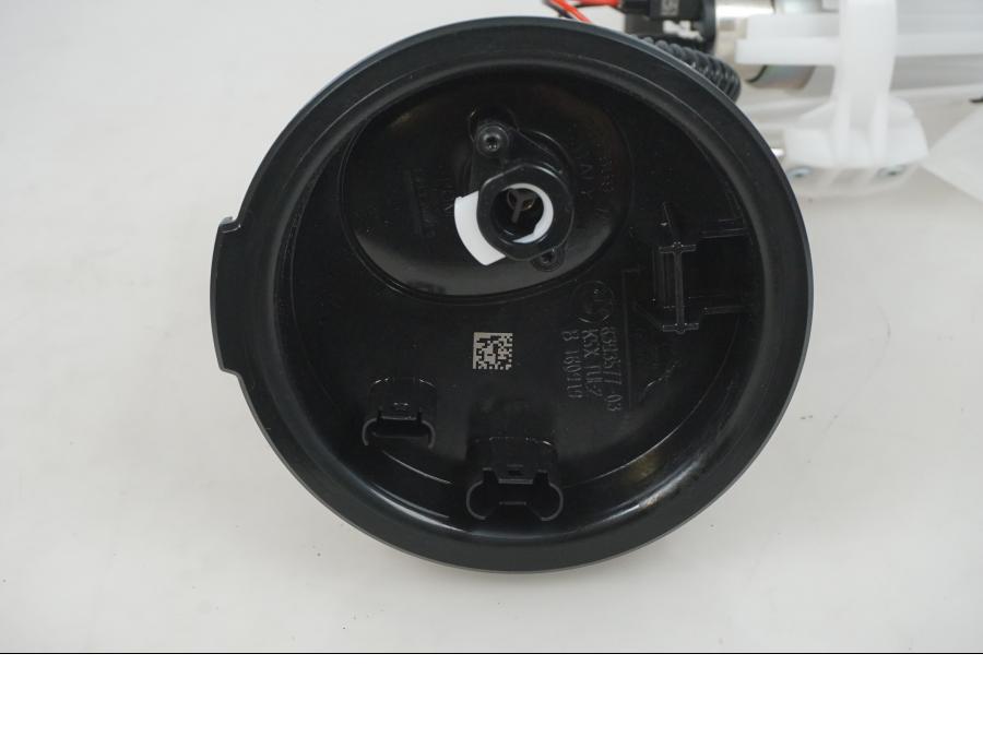 Höger sida på Bensinpump insprut från en BMW R 1250 GS -2019 motorcykel.