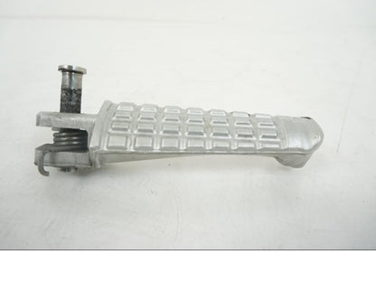 Framsidan på Fotpinne från en Triumph Speed Triple -2009 motorcykel.