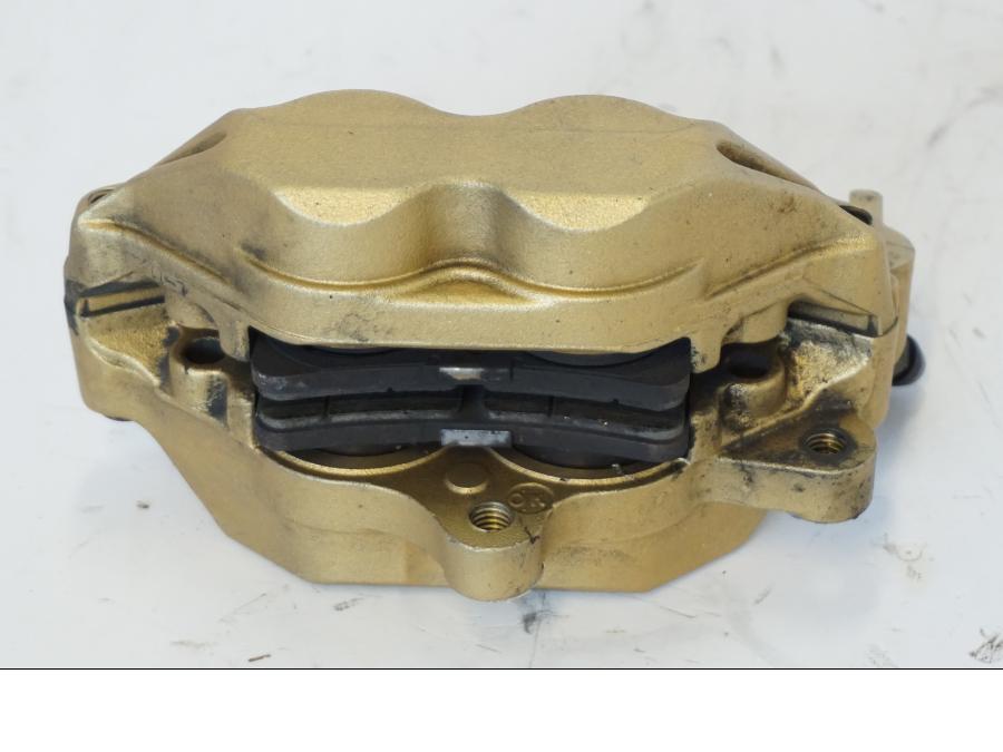 Snett uppifrån på Bromsok från en Honda CBR 900 RR -2001 motorcykel.