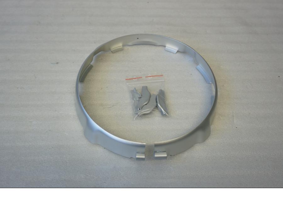 Framsidan på Strålkastarsarg från en Ducati Scrambler 800 -2021 motorcykel.