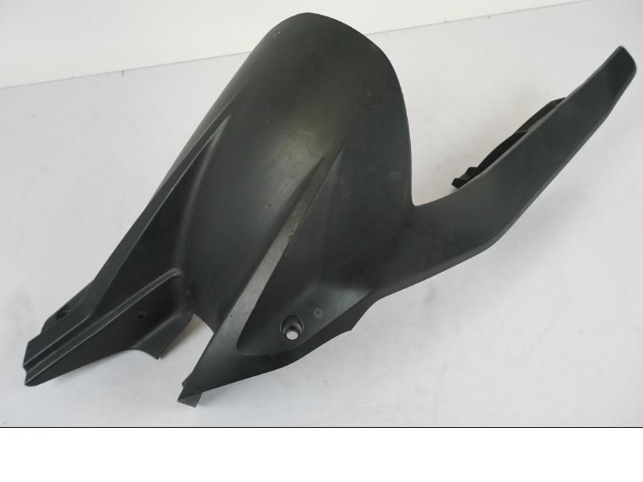 Framsidan på Svingskärm från en KTM 1290 Super Duke R -2018 motorcykel.