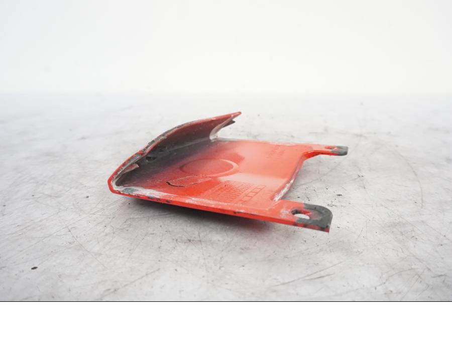 Snett uppifrån på Bakvinge från en Yamaha YZF-R 125 -2008 motorcykel.