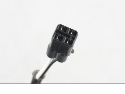 Snett nerifrån på Lambdasond från en Suzuki GSX-R 600 -2007 motorcykel.