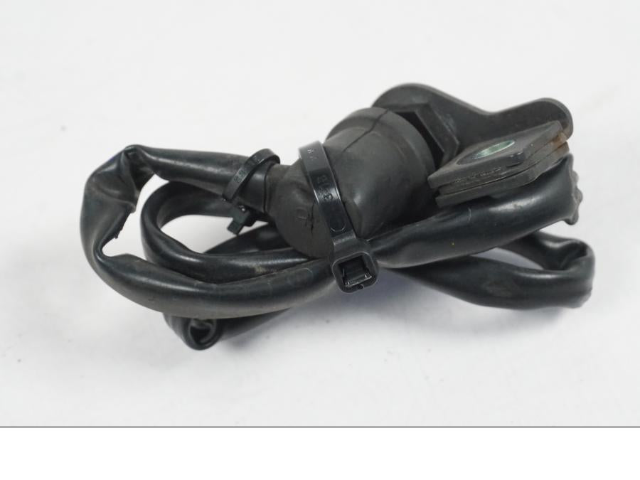 Vänster sida på Bromsljuskontakt från en Yamaha YZF 1000 R1 -2007 motorcykel.