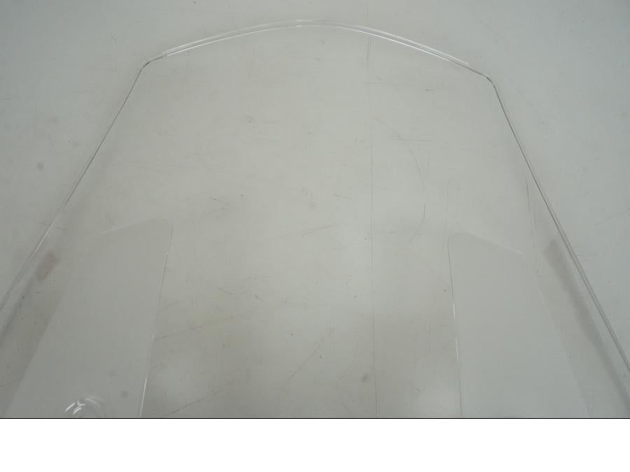 Vänster sida på Vindruta från en Kawasaki Versys 1000 -2022 motorcykel.