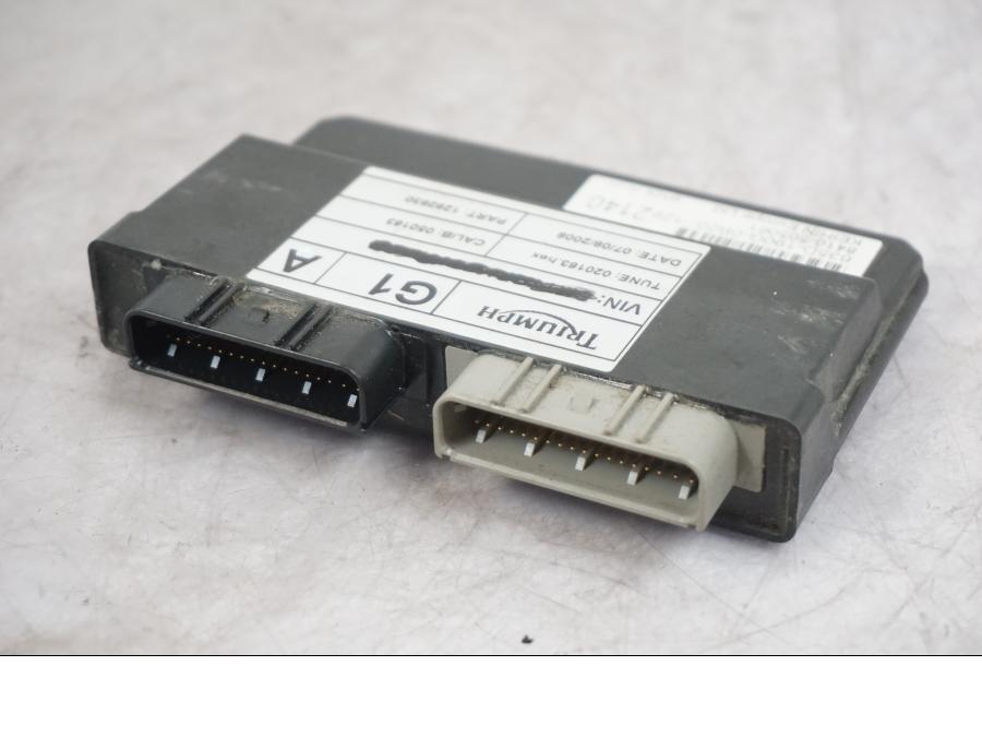 Höger sida på CDI / ECU från en Triumph Tiger -2009 motorcykel.