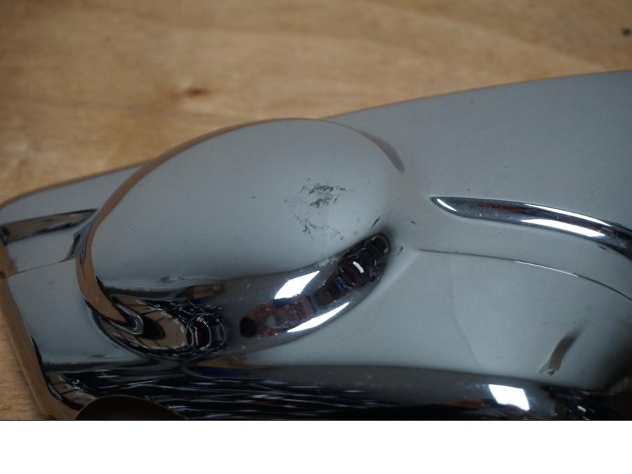 Höger sida på Sidopanel från en Suzuki VZ 800 -1997 motorcykel.