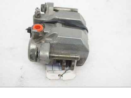 Baksidan på Bromsok från en Yamaha YZF R6 -1999 motorcykel.