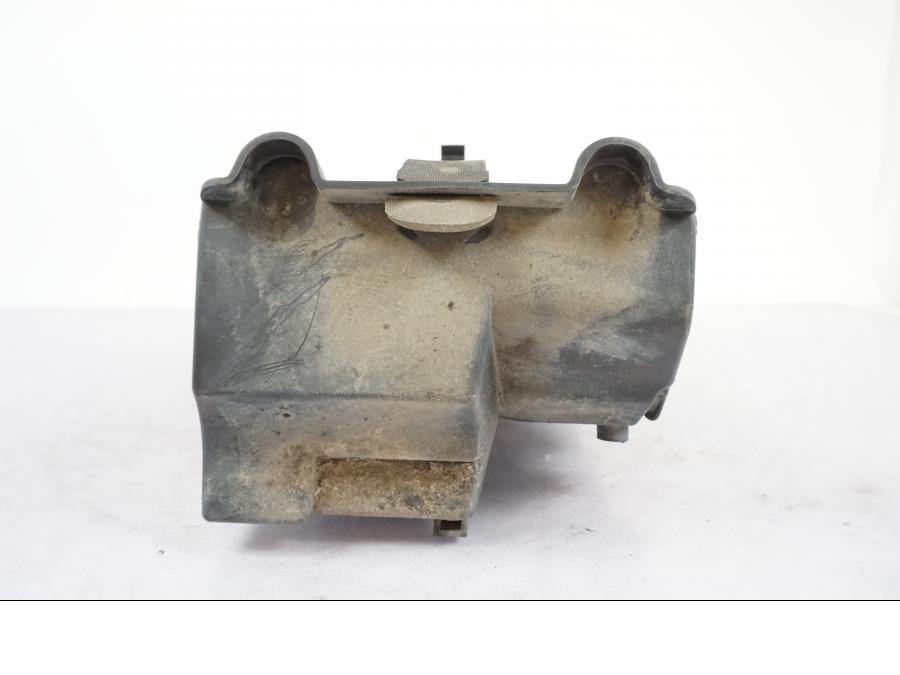 Extrabild2 på Undertail från en BMW R 1200 GSA -2012 motorcykel.