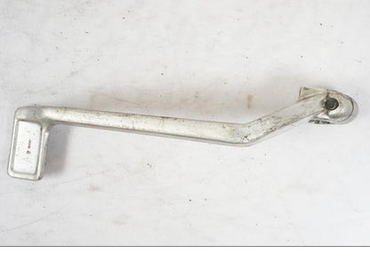 Snett uppifrån på Bromspedal från en Suzuki GSX 550 EF -1985 motorcykel.