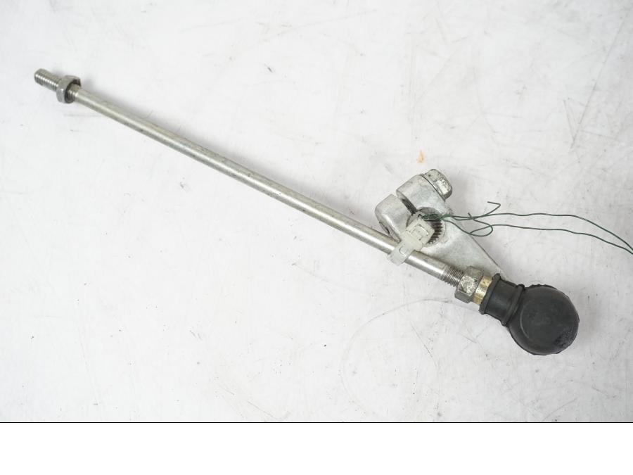 Framsidan på Växellänkage från en Honda VTR 1000 F -2003 motorcykel.