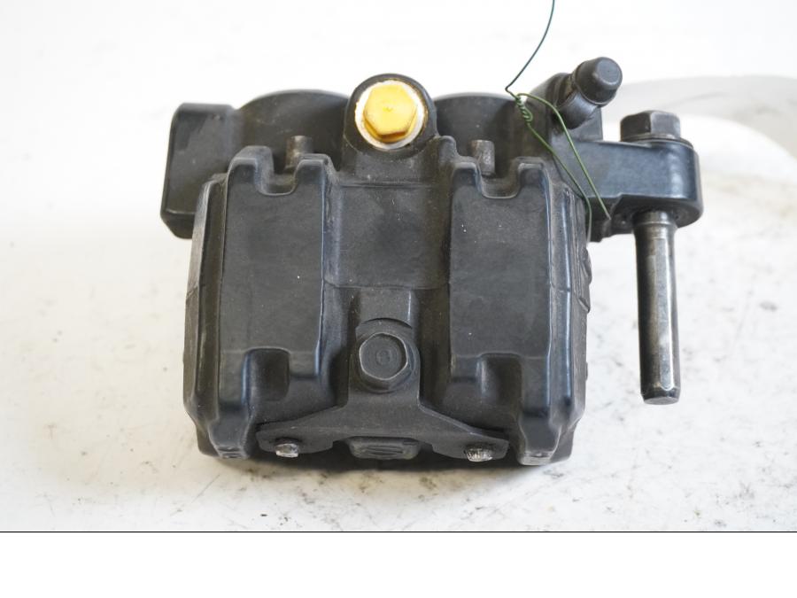 Baksidan på Bromsok från en Honda VF 750 S -1982 motorcykel.