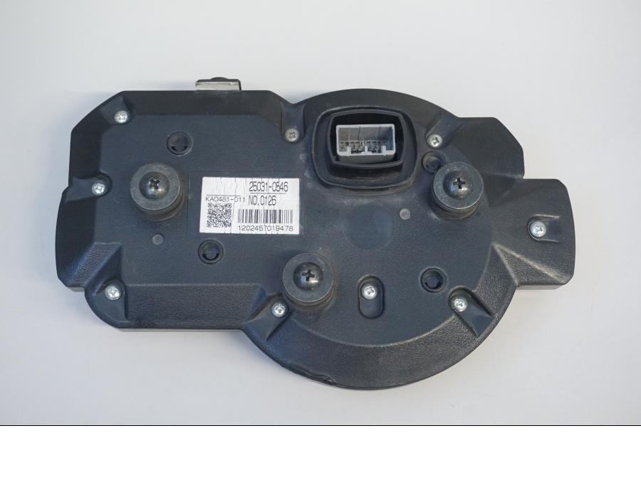 Baksidan på Instrumentpanel från en Kawasaki Versys 1000 -2015 motorcykel.