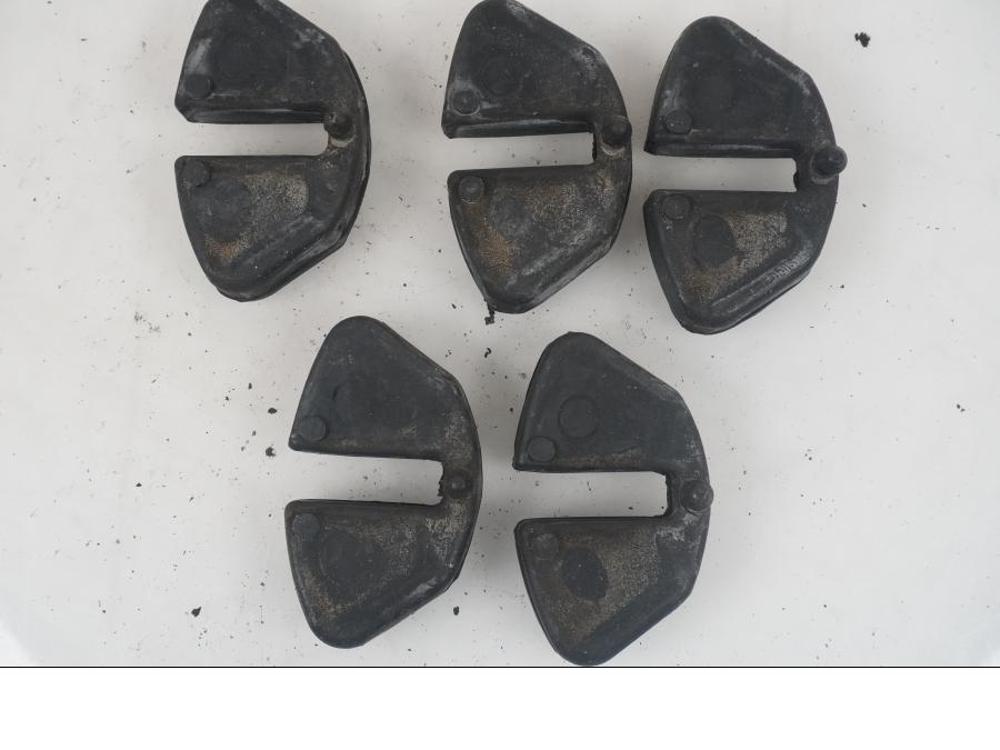 Framsidan på Ryckutjämnare från en Suzuki VZ 800 -2002 motorcykel.