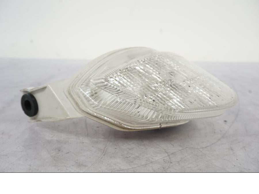 Vänster sida på Baklampa från en Suzuki GSX-R 1000 -2005 motorcykel.