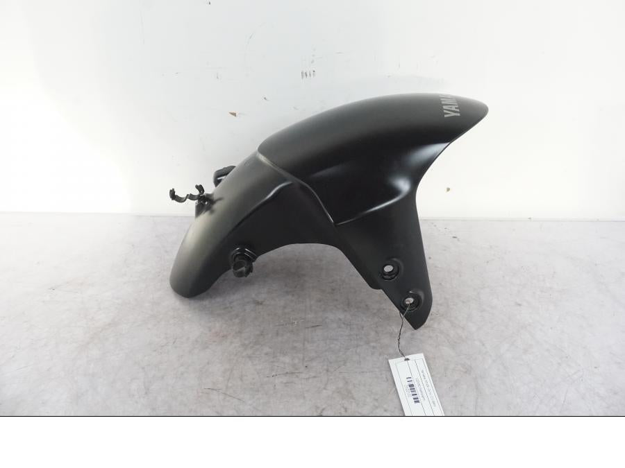 Framsidan på Framskärm från en Yamaha MT-09 -2024 motorcykel.