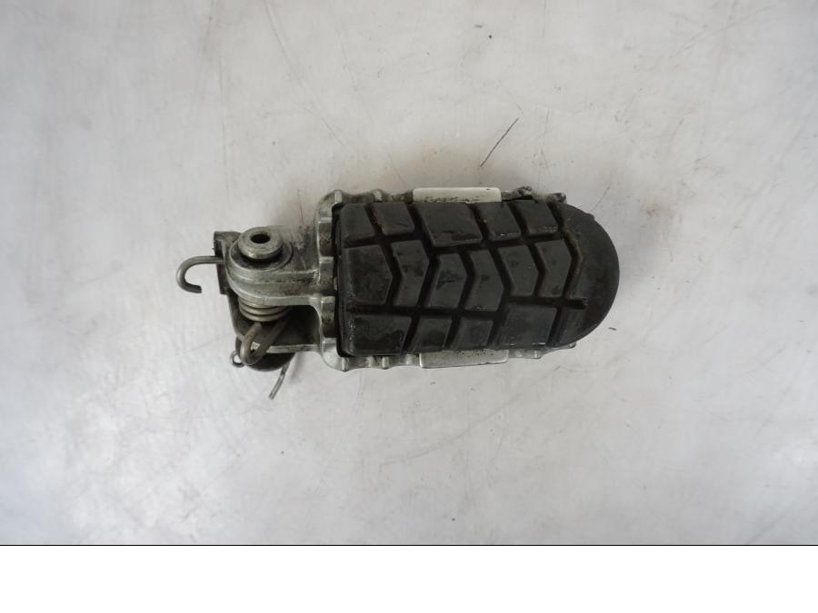 Snett uppifrån på Fotpinne från en KTM 640 SM -2005 motorcykel.