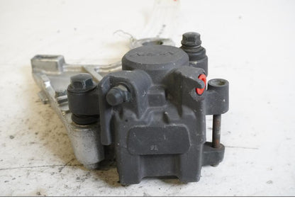 Baksidan på Bromsok från en Honda CBR 900 RR -1998 motorcykel.