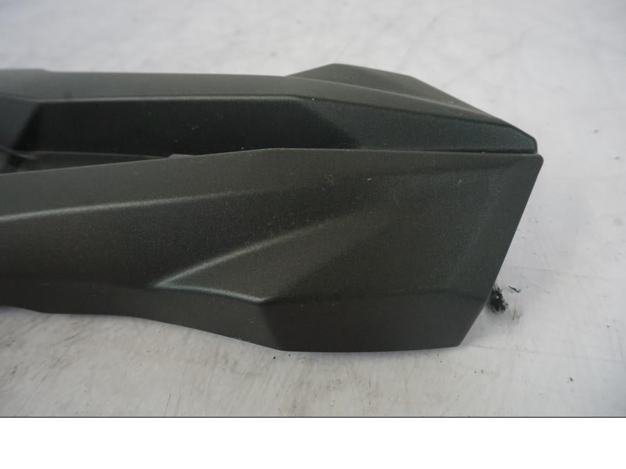 Höger sida på Sidopanel från en Kawasaki Z 800 -2014 motorcykel.