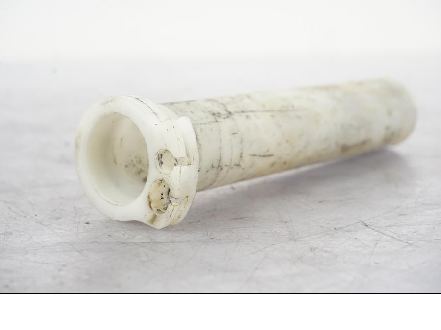 Framsidan på Gasreglage från en Honda NT 650 V -2002 motorcykel.