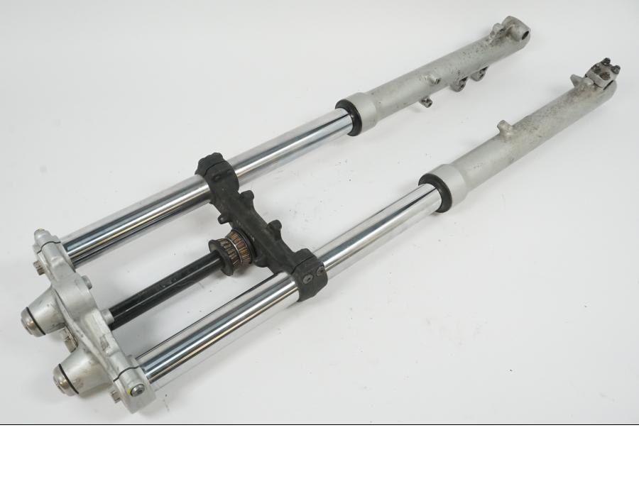 Höger sida på Gaffelpaket från en BMW F 650 -1998 motorcykel.