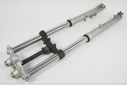Höger sida på Gaffelpaket från en BMW F 650 -1998 motorcykel.