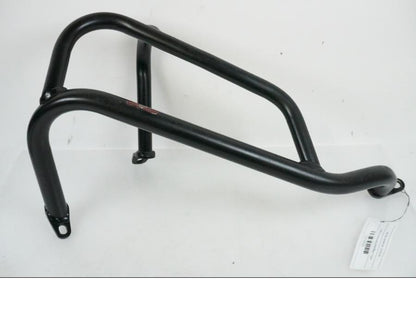 Framsidan på Motorskyddsbåge från en H-D Pan America -2022 motorcykel.