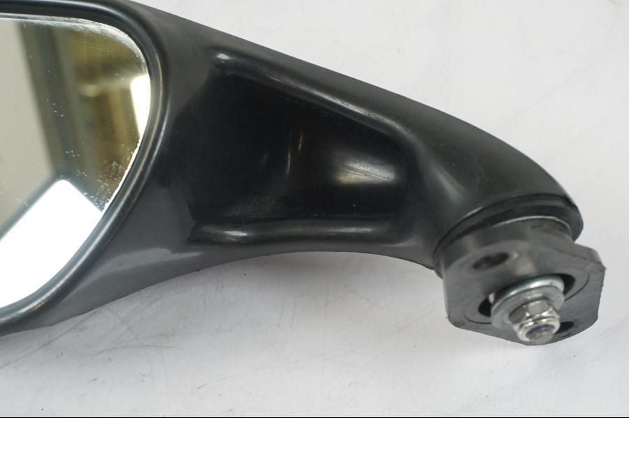 Höger sida på Backspegel från en Aprilia RS 125 -2000 motorcykel.