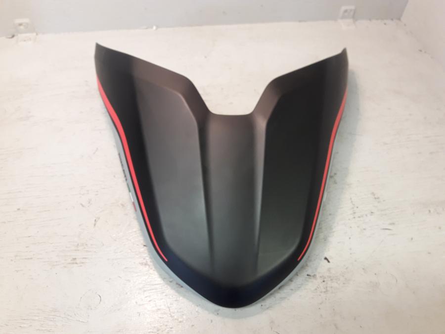 Höger sida på Kuts från en Ducati Monster 821 -2019 motorcykel.