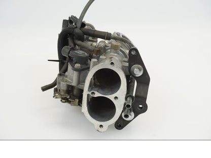 Snett nerifrån på Spjällhus från en Kawasaki VN 1500 Classic Tourer -2000 motorcykel.