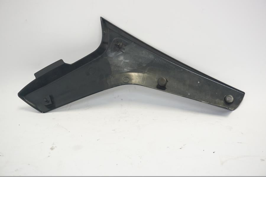 Baksidan på Sidopanel från en Suzuki DL 1000 -2003 motorcykel.