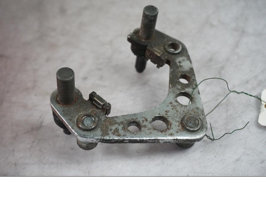 Baksidan på Bromsoksfäste från en Kawasaki VN 1500 -1996 motorcykel.