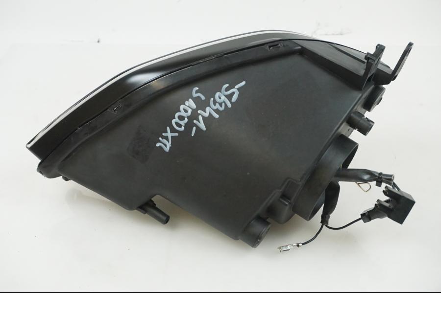 Baksidan på Strålkastare från en BMW S 1000 XR -2016 motorcykel.