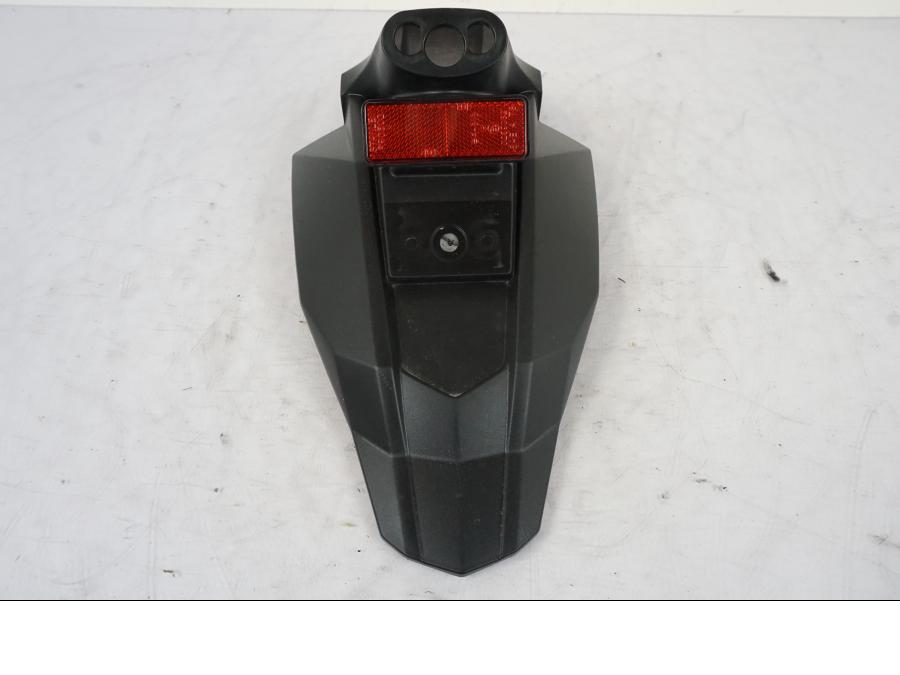 Snett nerifrån på Bakskärm från en Kawasaki Z 800 -2014 motorcykel.