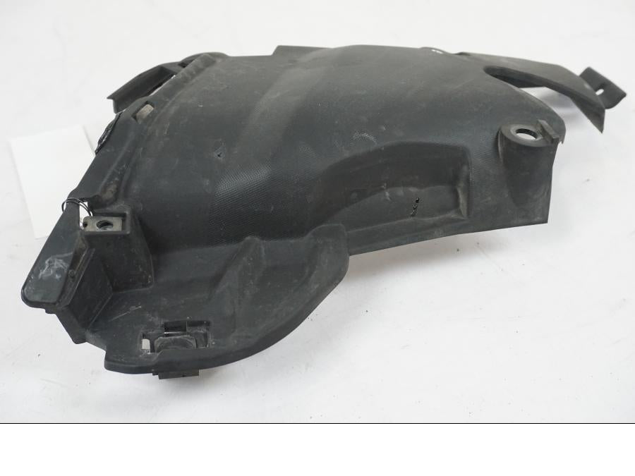 Baksidan på Värmeskydd från en Yamaha YZF 1000 R1 -2007 motorcykel.