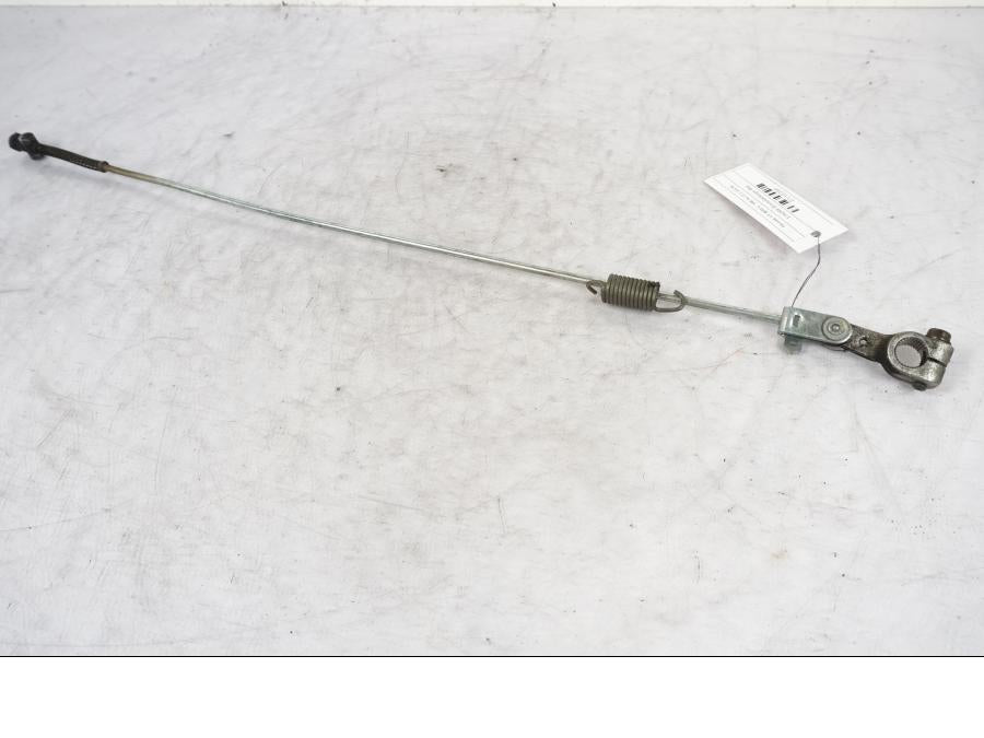 Framsidan på Bromslänkage från en Honda VT 600 C -1998 motorcykel.