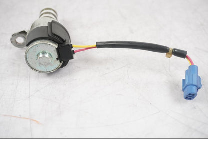 Höger sida på Kamaxel från en Ducati Multistrada 1260 -2020 motorcykel.