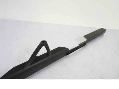 Vänster sida på Kedjeskydd från en BMW S 1000 XR -2019 motorcykel.