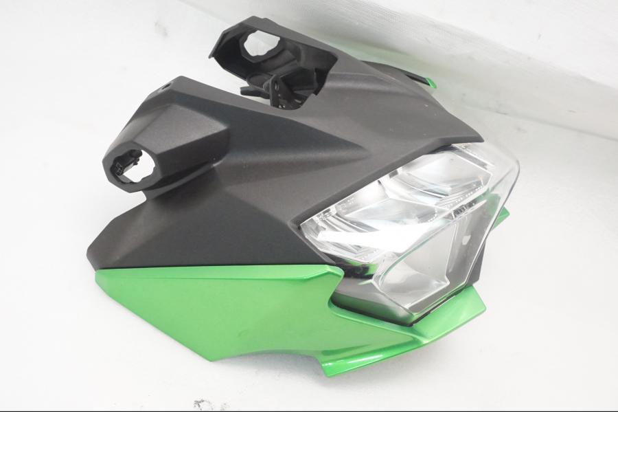 Baksidan på Strålkastare från en Kawasaki Z 400 -2020 motorcykel.