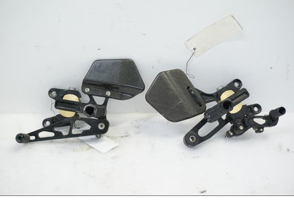 Extrabild1 på Fotreglage från en Aprilia RSV 1000 -2010 motorcykel.