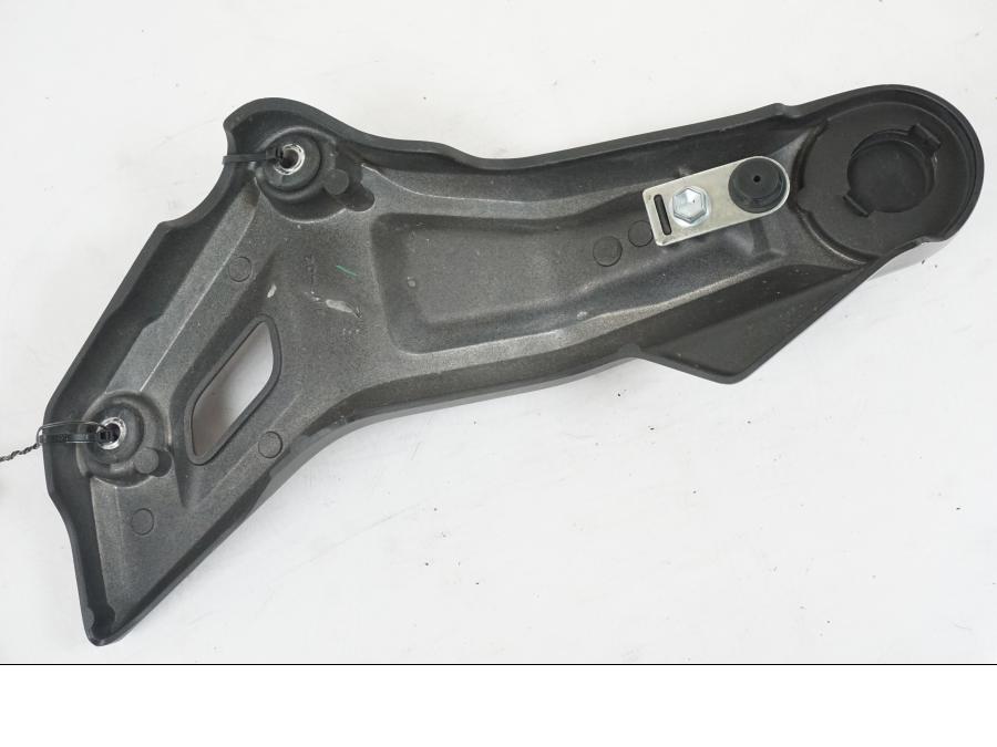 Snett uppifrån på Ramdekor från en Yamaha MT-07 -2019 motorcykel.